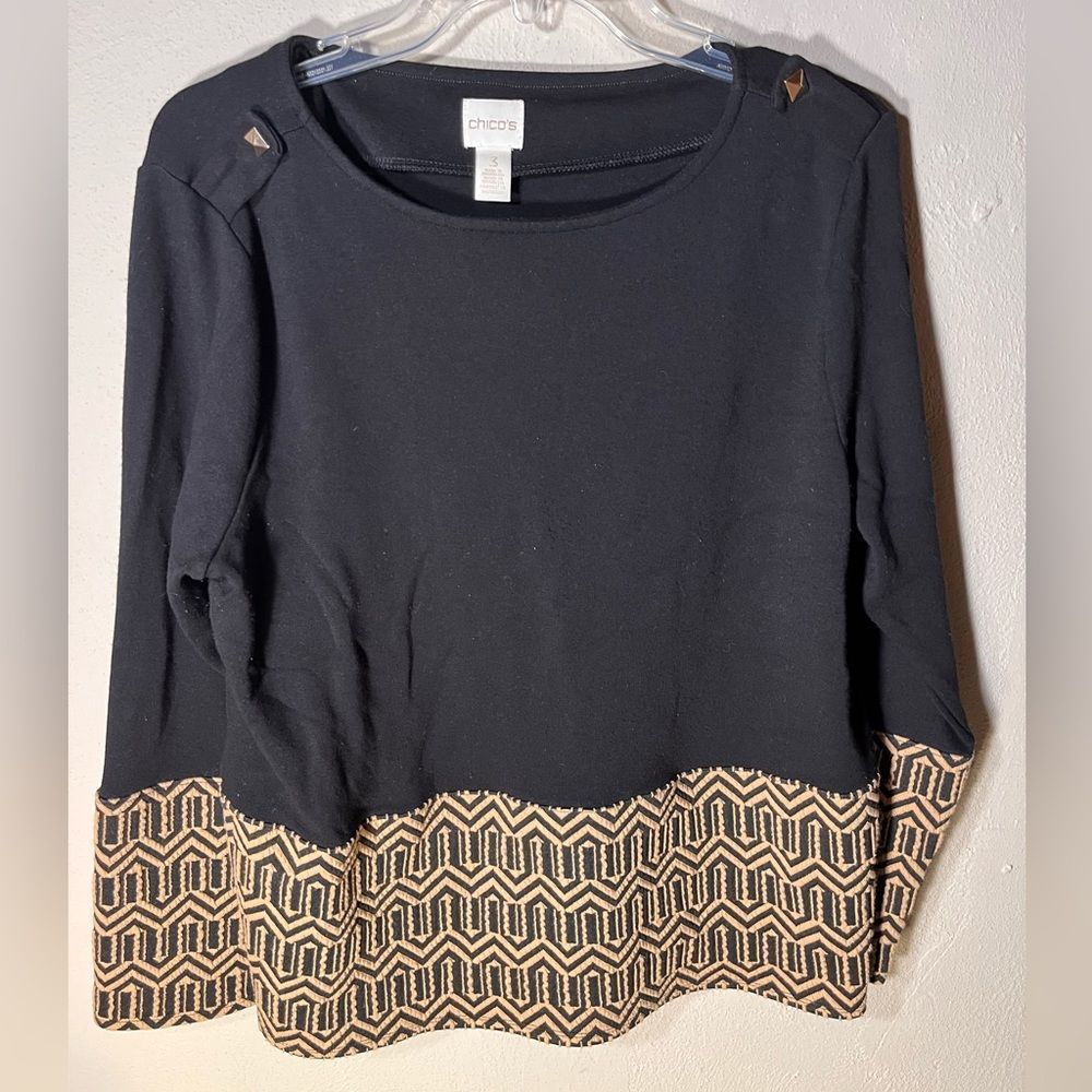 Chicos Sz 3 Black with Gold Pattern long sleeved